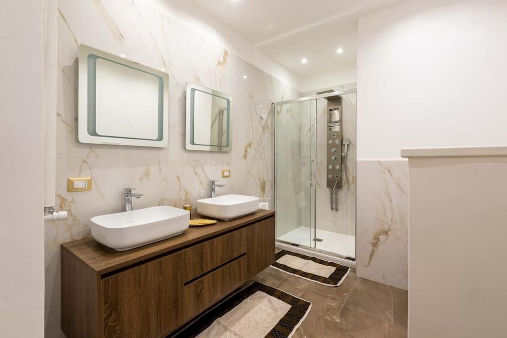Colosseum 10Steps Away, Marco Aurelio Luxury House Rome Exterior photo