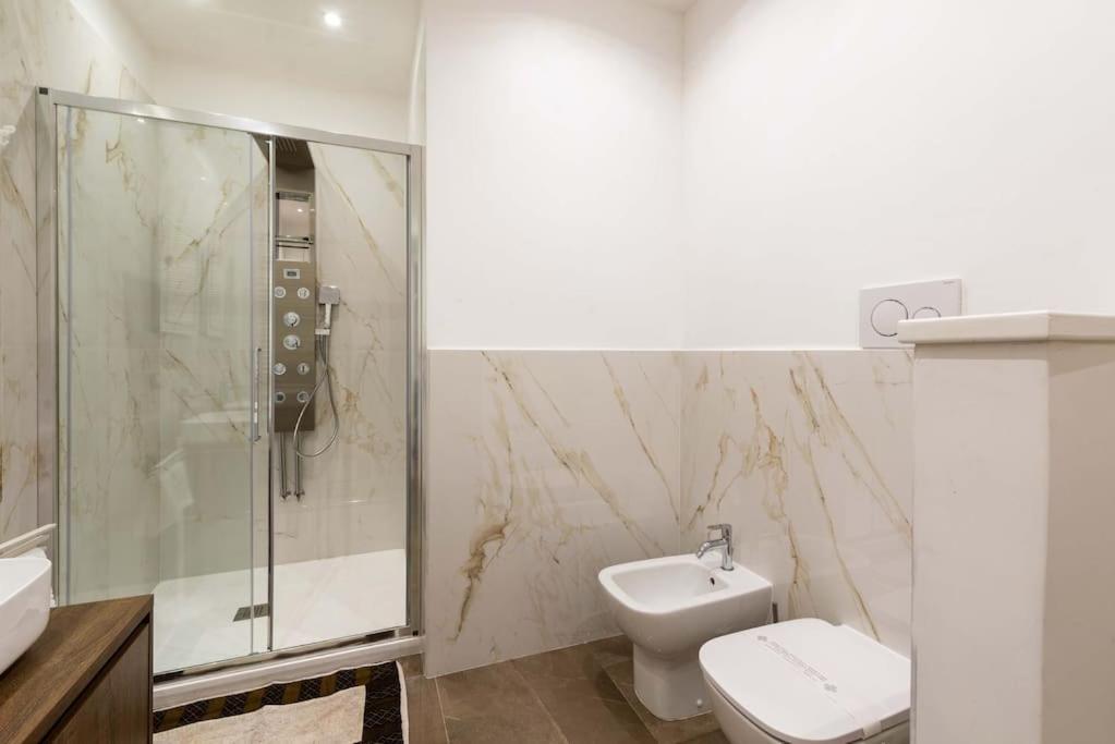 Colosseum 10Steps Away, Marco Aurelio Luxury House Rome Exterior photo